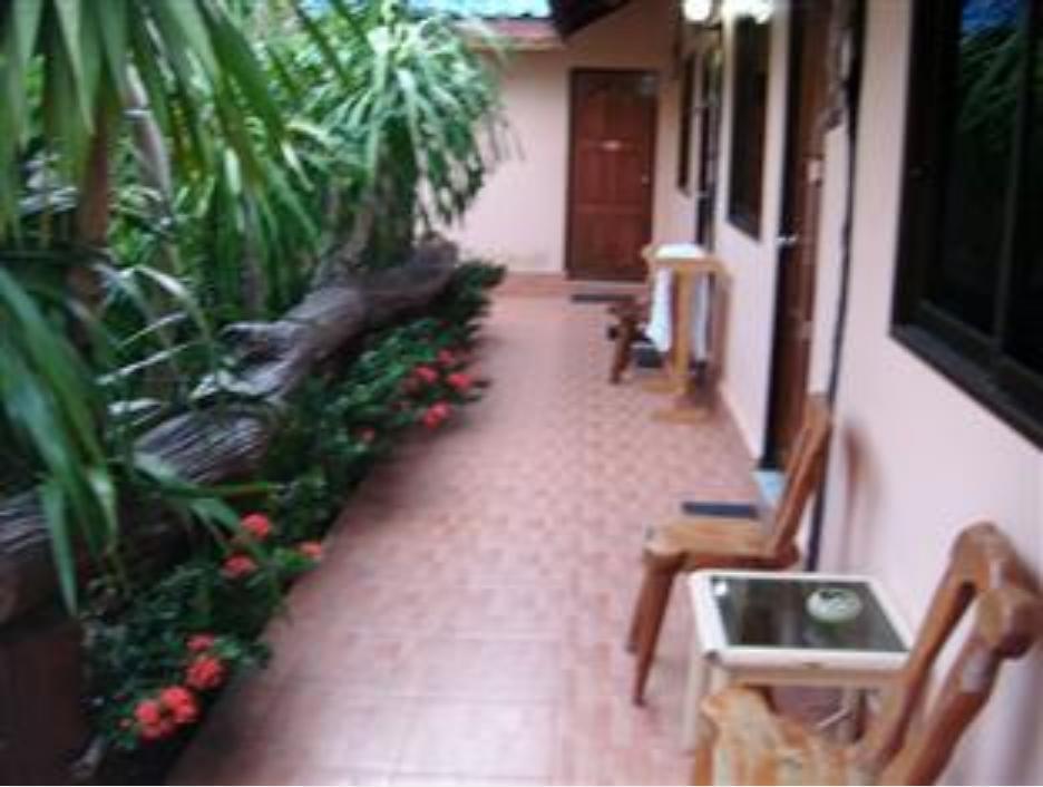 Discovery House Hotel Sha Plus Nai Yang Beach エクステリア 写真